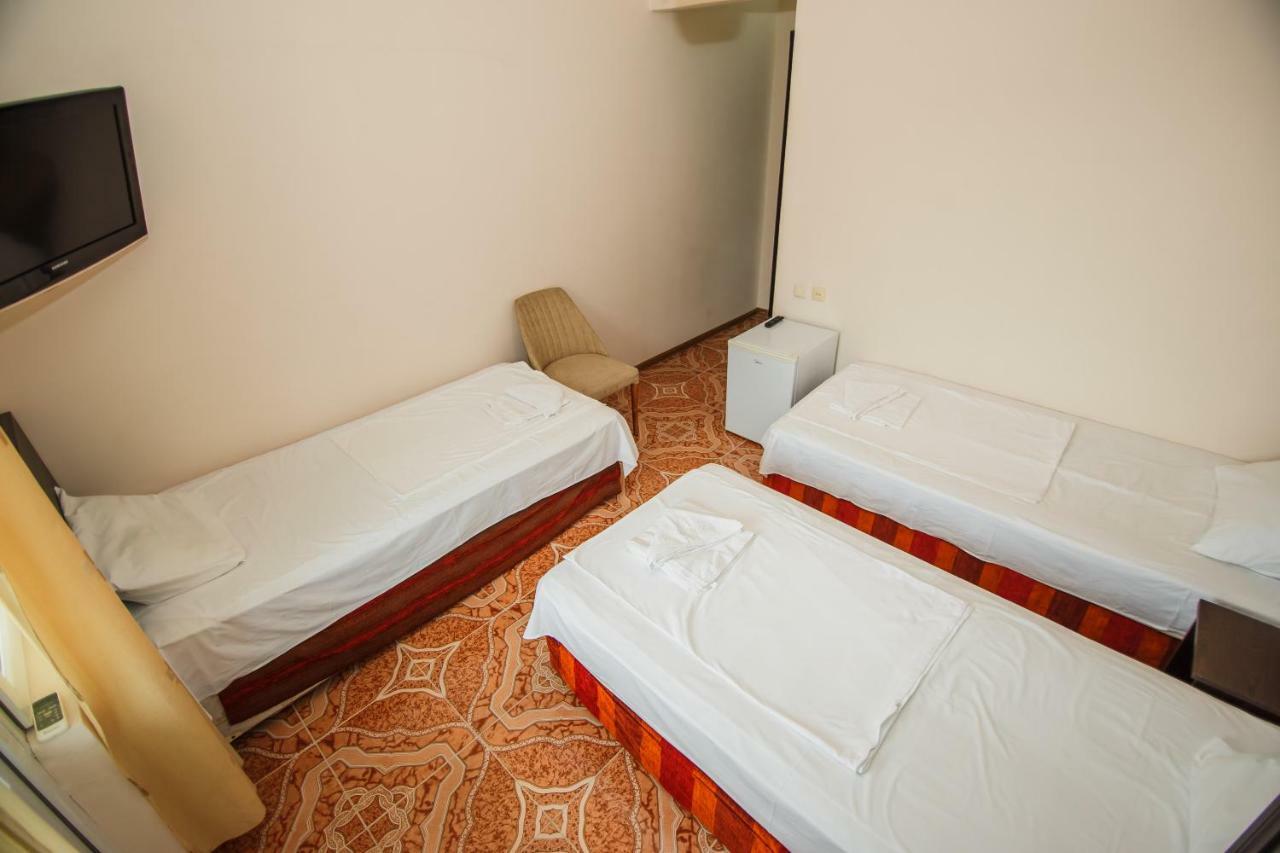 Guest House Nia Gonio Exterior foto